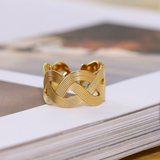 GOLDA RING