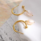 PEARL EARRING