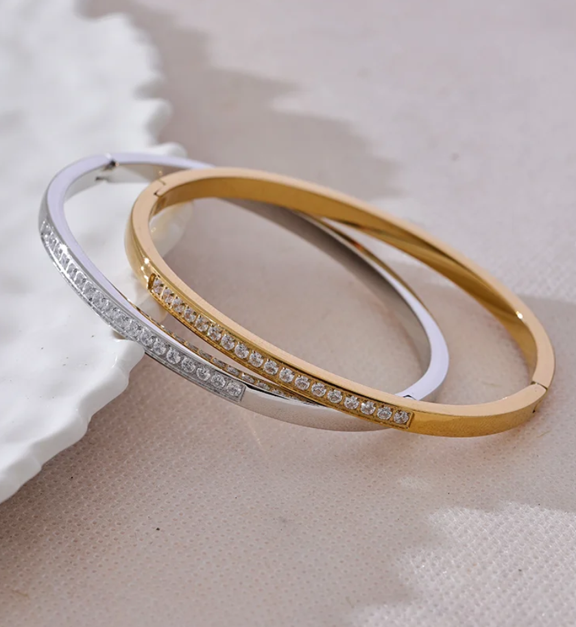 YVONNE BANGLE BRACELET