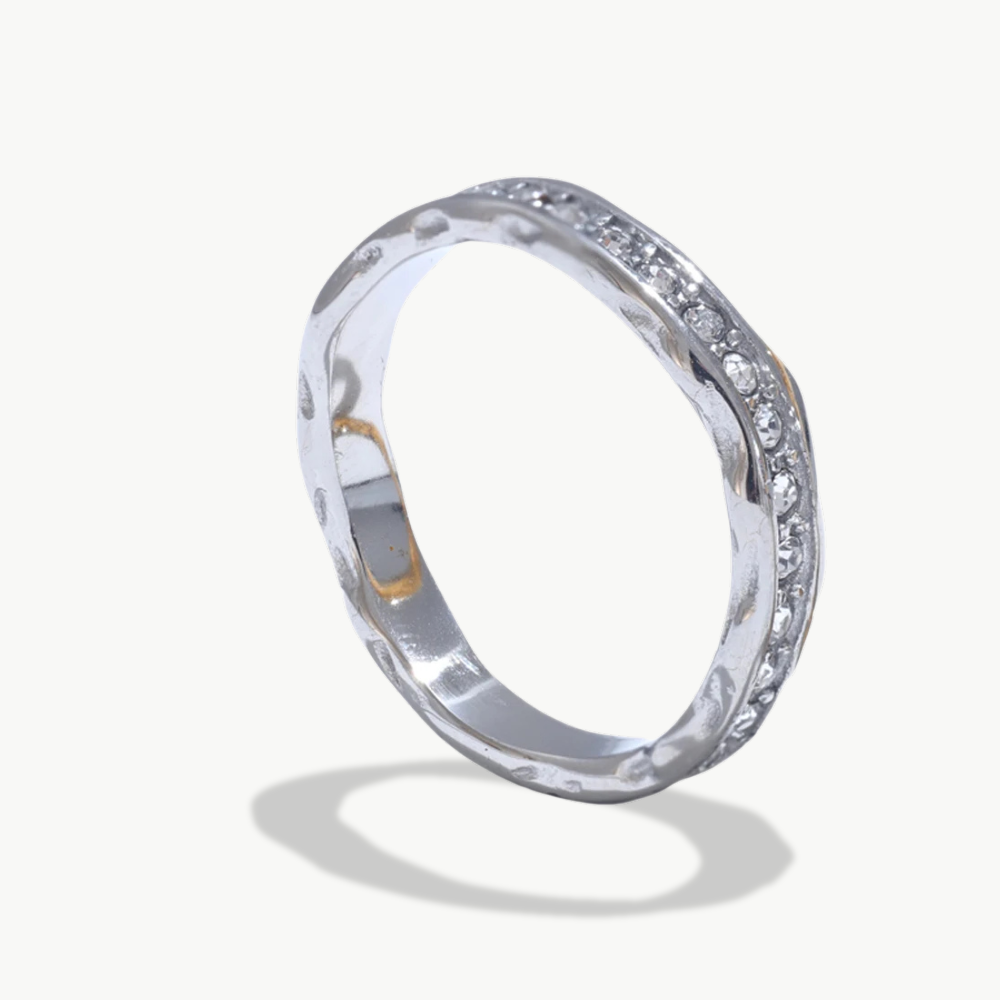 QUEENIE RING