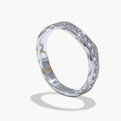 QUEENIE RING