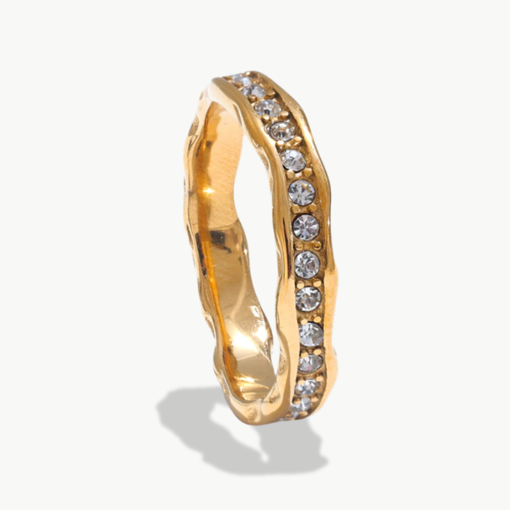 QUEENIE RING