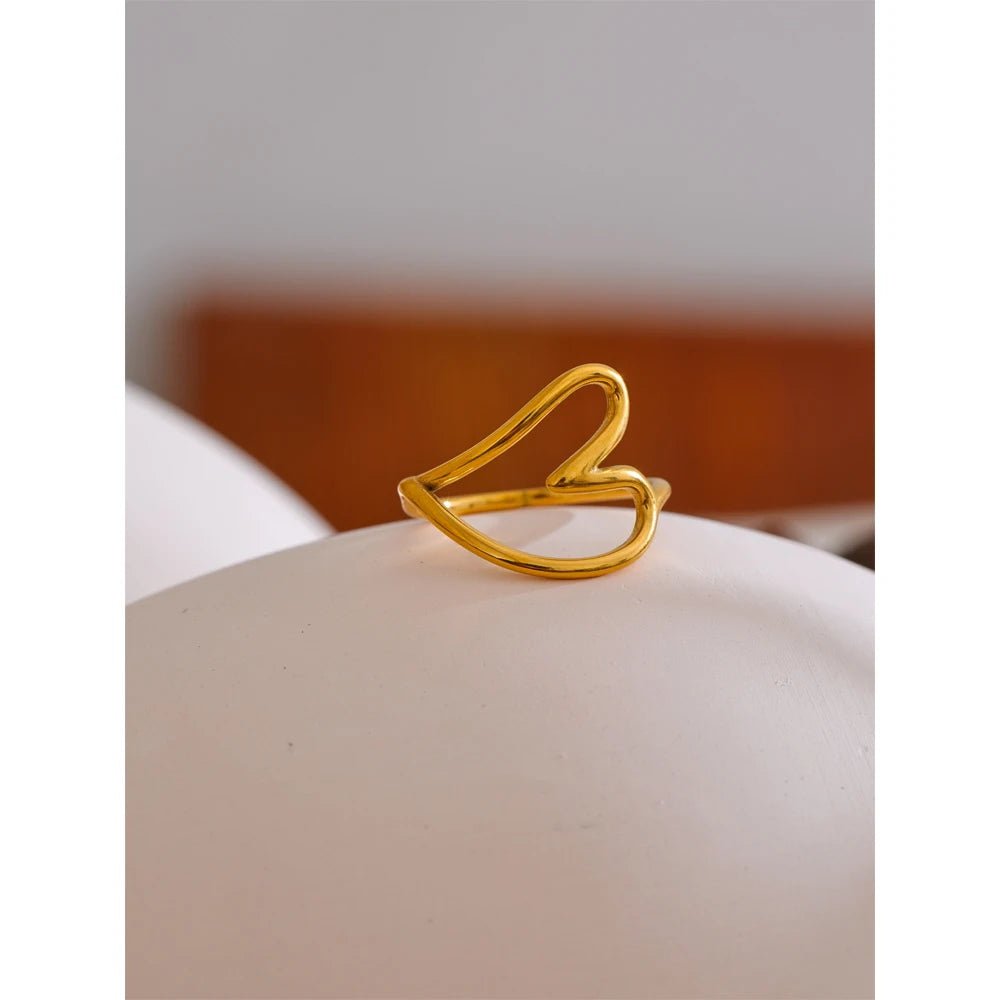 Amour ring