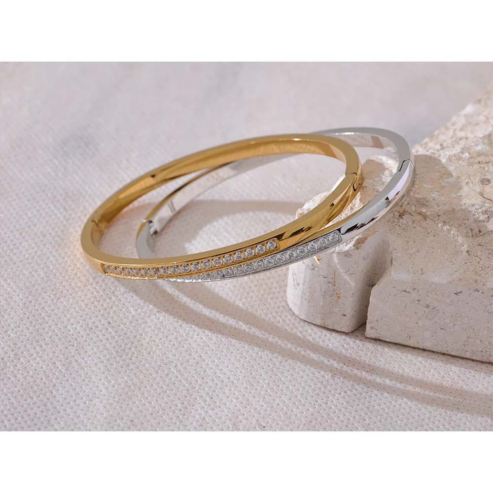 YVONNE BANGLE BRACELET