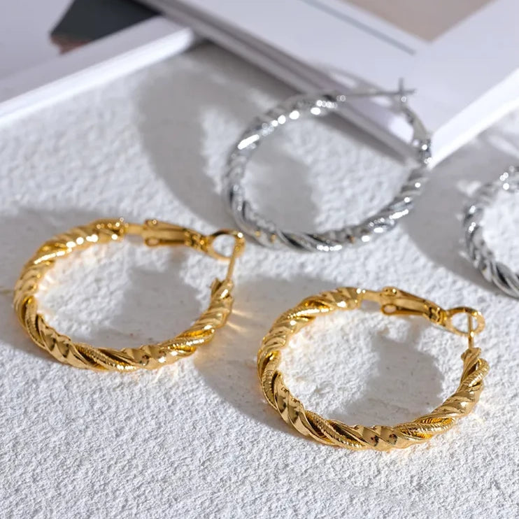 CLEMENTINE EARRING